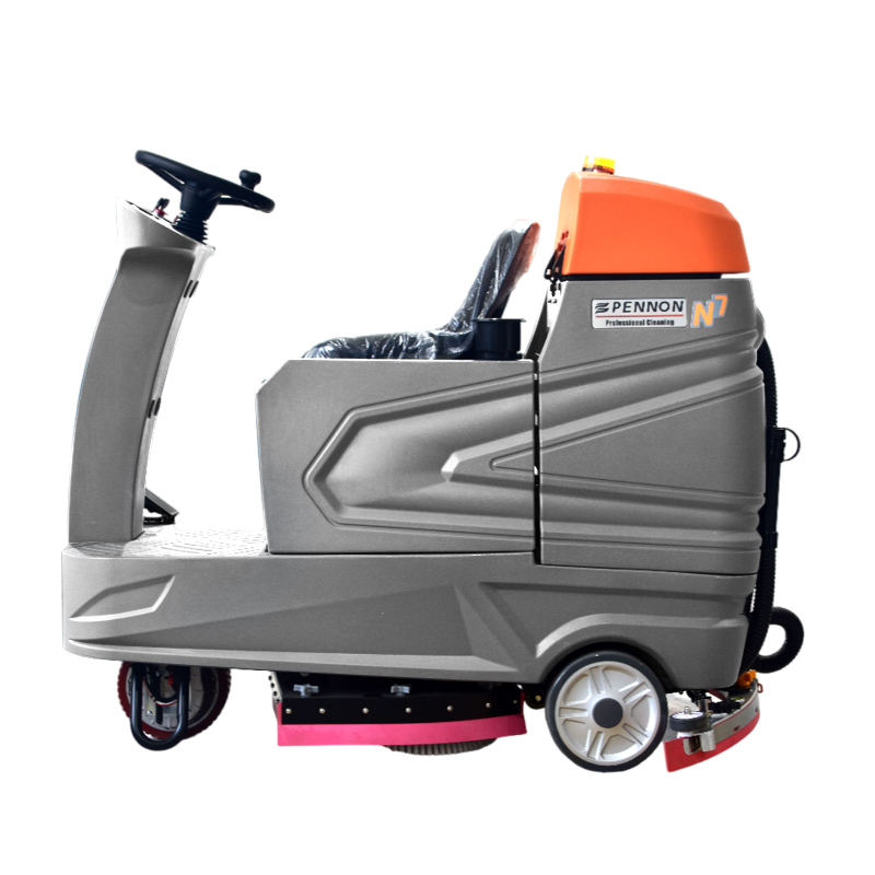 N7 Ride-On Floor Scrubber